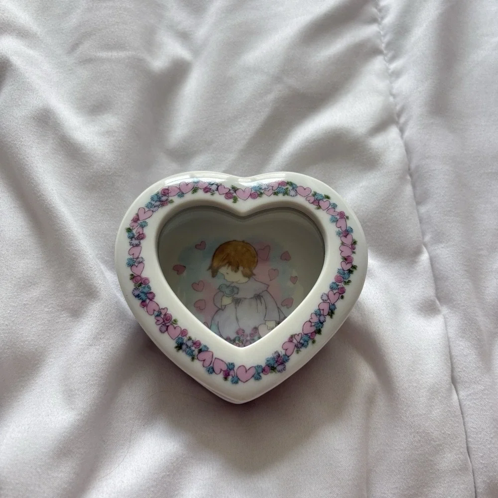 Vintage Enesco Heart Shaped Trinket Box Floral 1990 Y2K Dainty Feminine Romantic